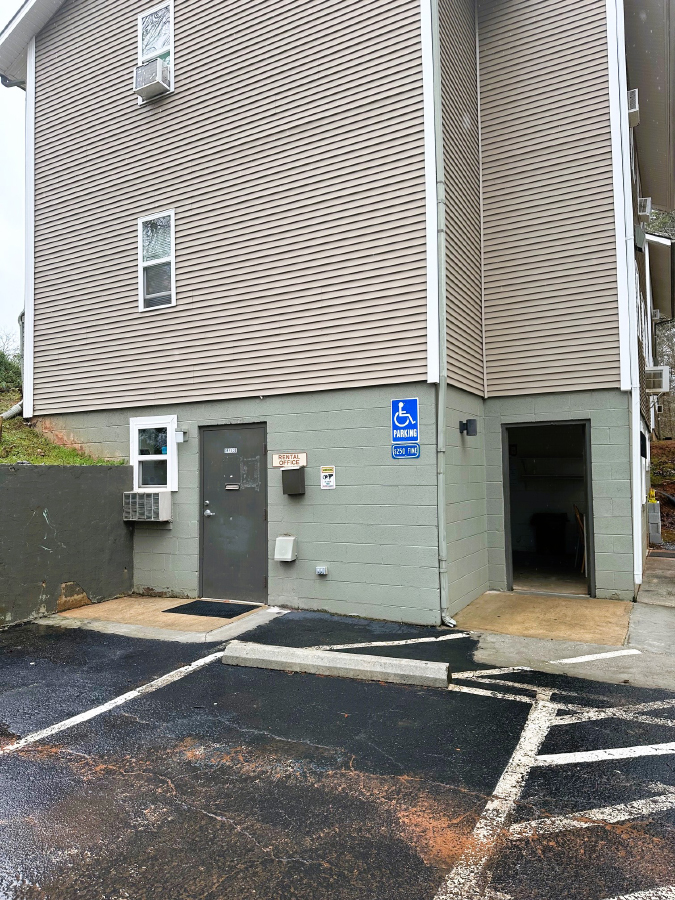 Gwenmont Arms Apartments